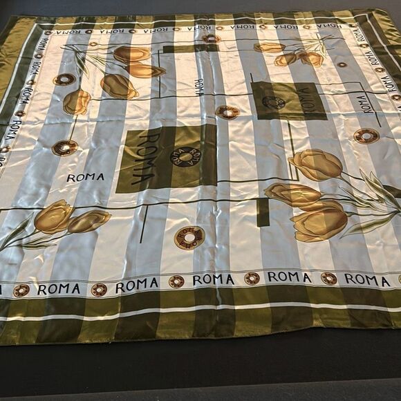 Tulip Roma Scarf - Picture 3 of 7